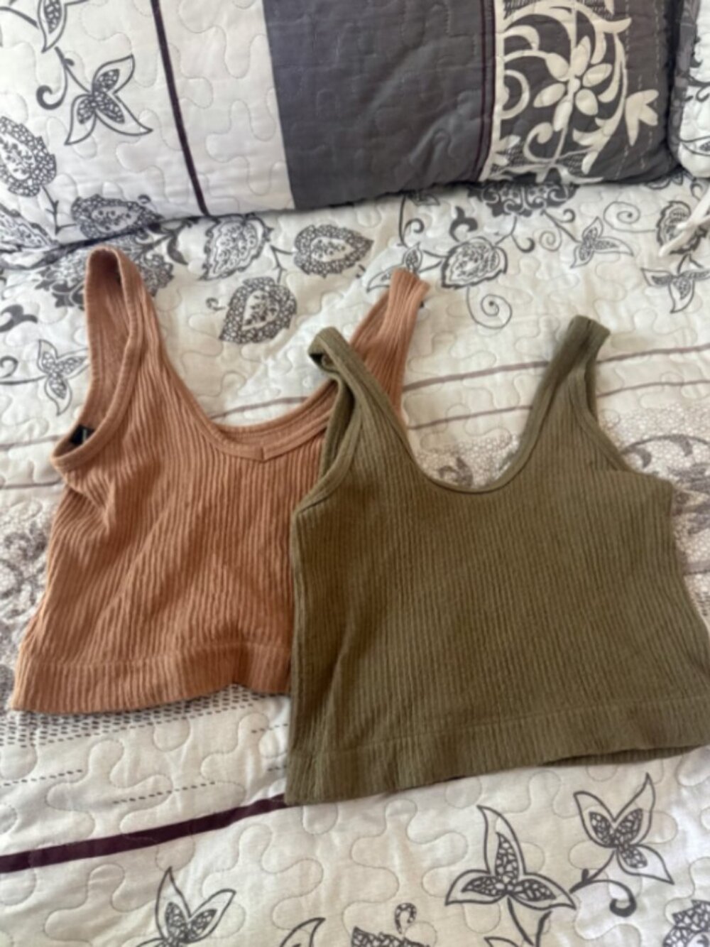 Urban Outfitters Seamless Tank Tops (2)